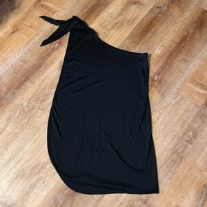 Le Cove long black sarong OS **2 for 20**